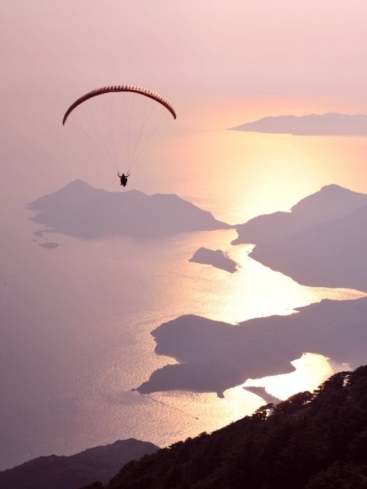 Fethiye, Ölüdeniz'de yamaç paraşütü.
